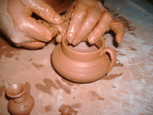Producción cerámica de Bellón Alfareros