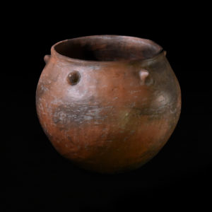 Oval rimmed pot with mamelons