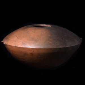 Lenticular vase
