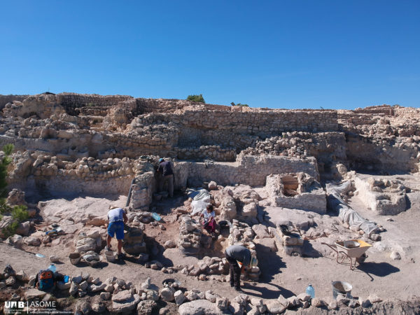 A pesar de la afectación de las toperas y madrigueras, la campaña de excavación 2021 ha puesto al descubierto la secuencia arquitectónica de la ocupación de La Almoloya.